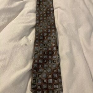 Geometric Patterned Tie in Brown and Gray